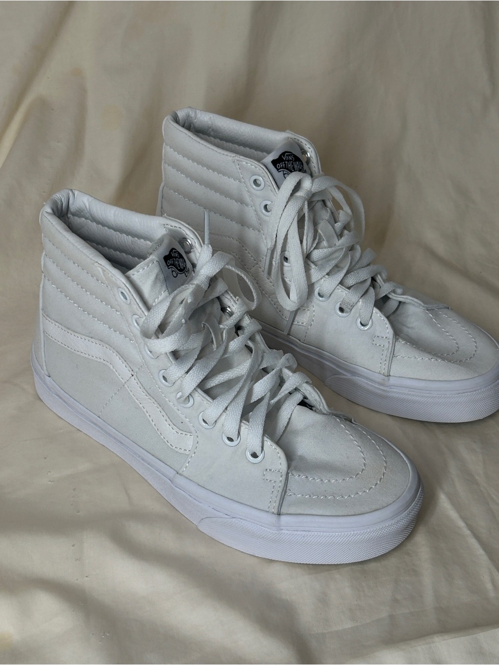 Vans Sk8-Hi True White Hi Top Men's/Women’s Skateboarding Canvas M 6.6 and W 8